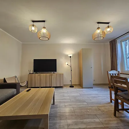 Kdn Metalowcow דירה