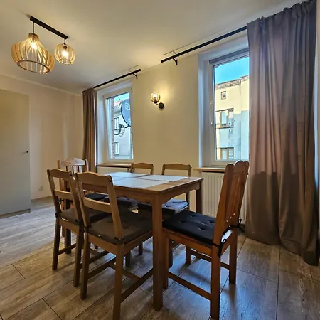 Kdn Metalowcow דירה *